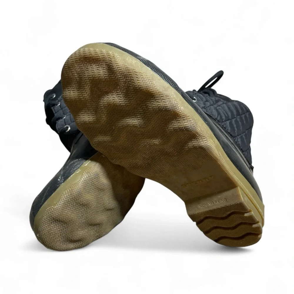 Y6- Quiltes Black Duck Boots with Pink Lining